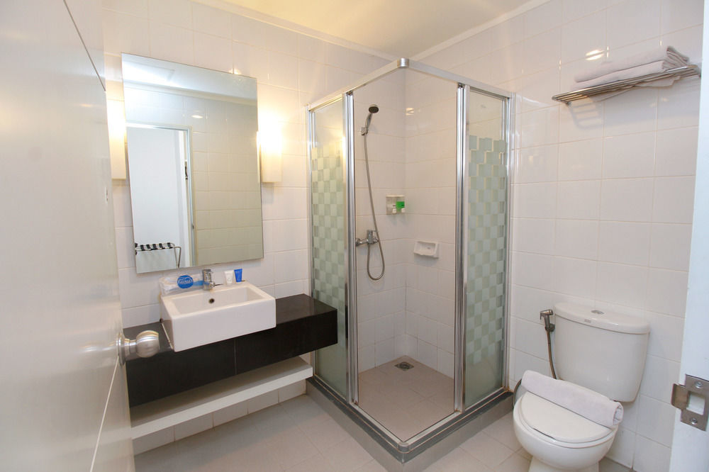 Hotel Airy Glodok Pinangsia Raya Dżakarta Zewnętrze zdjęcie