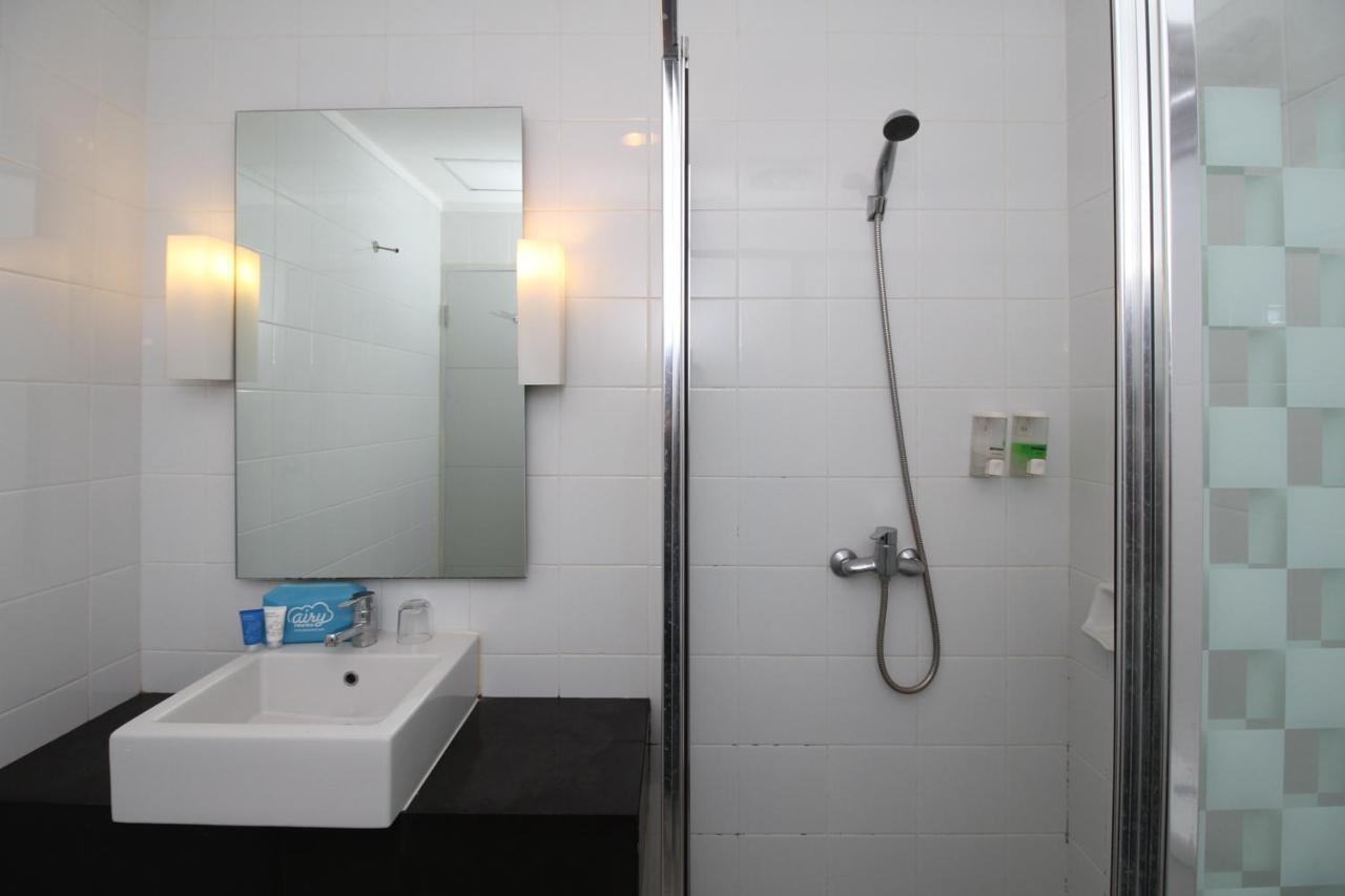 Hotel Airy Glodok Pinangsia Raya Dżakarta Zewnętrze zdjęcie