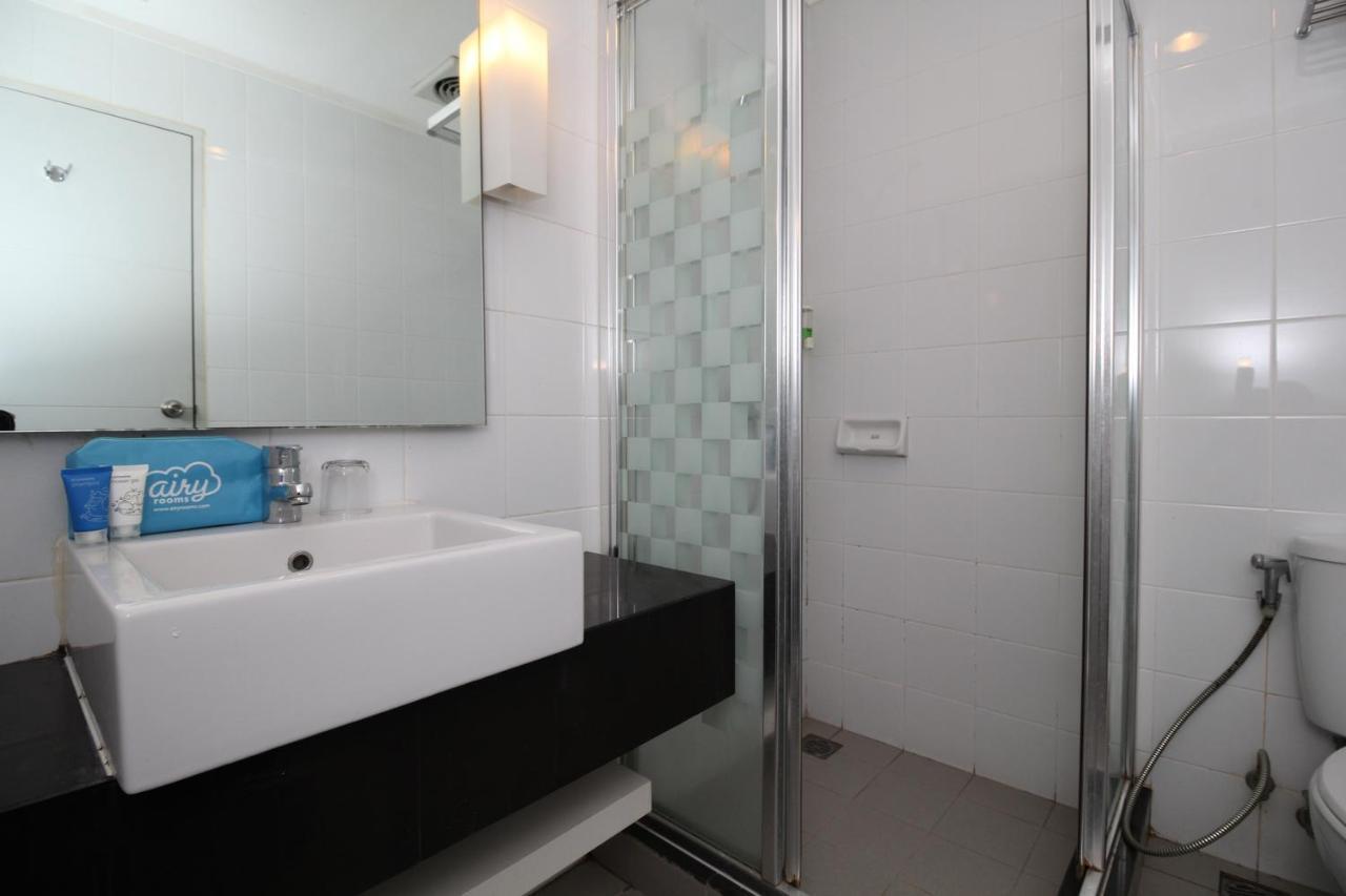Hotel Airy Glodok Pinangsia Raya Dżakarta Zewnętrze zdjęcie