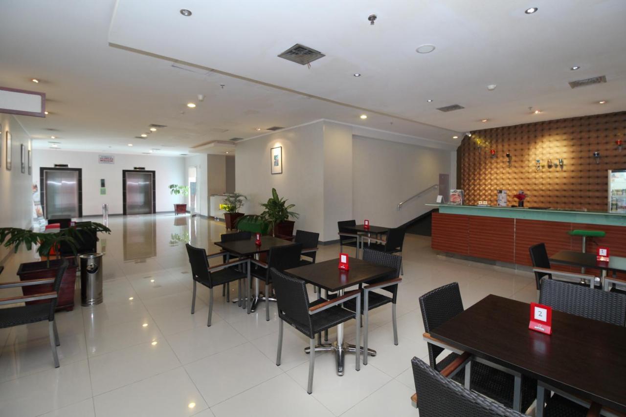 Hotel Airy Glodok Pinangsia Raya Dżakarta Zewnętrze zdjęcie